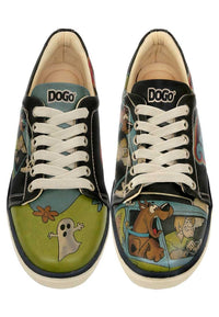 Women Vegan Leather Black Sneakers - Warner Bros Scooby Doo The Sneaky Machine Design