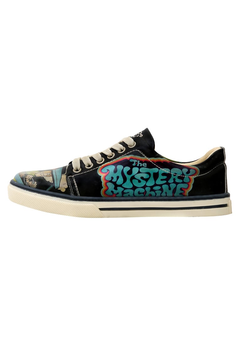 Women Vegan Leather Black Sneakers - Warner Bros Scooby Doo The Sneaky Machine Design